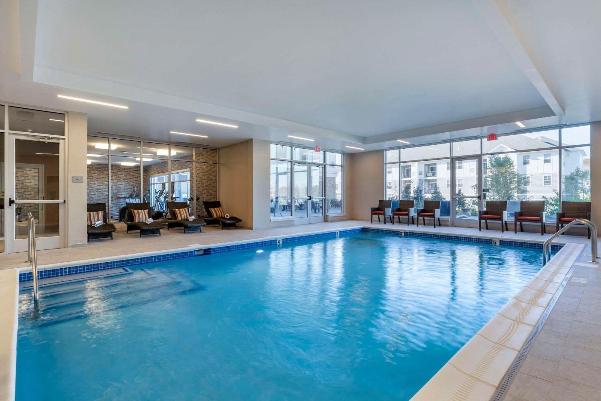 Cambria Hotel Manchester South Windsor Exterior photo