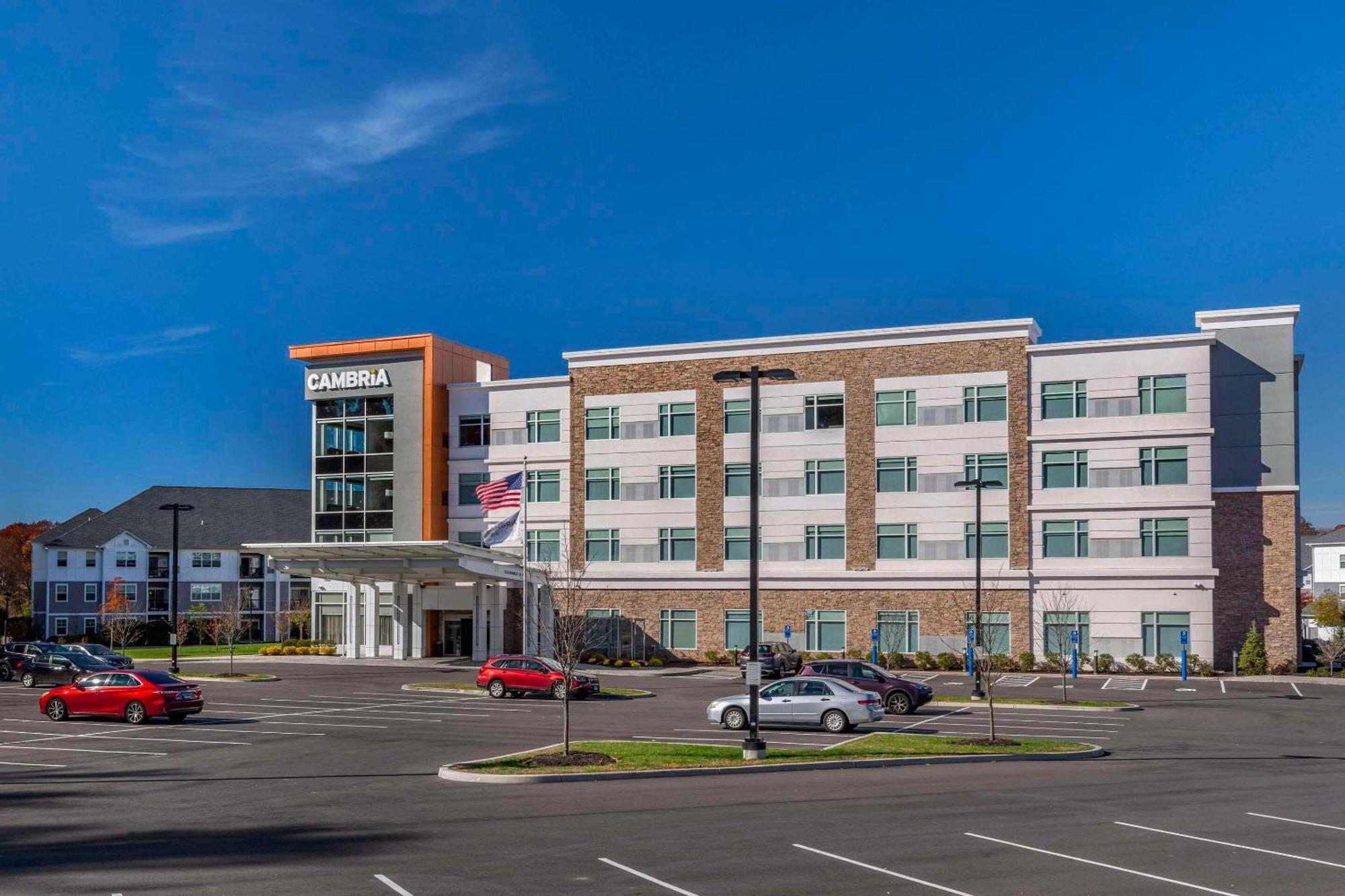 Cambria Hotel Manchester South Windsor Exterior photo